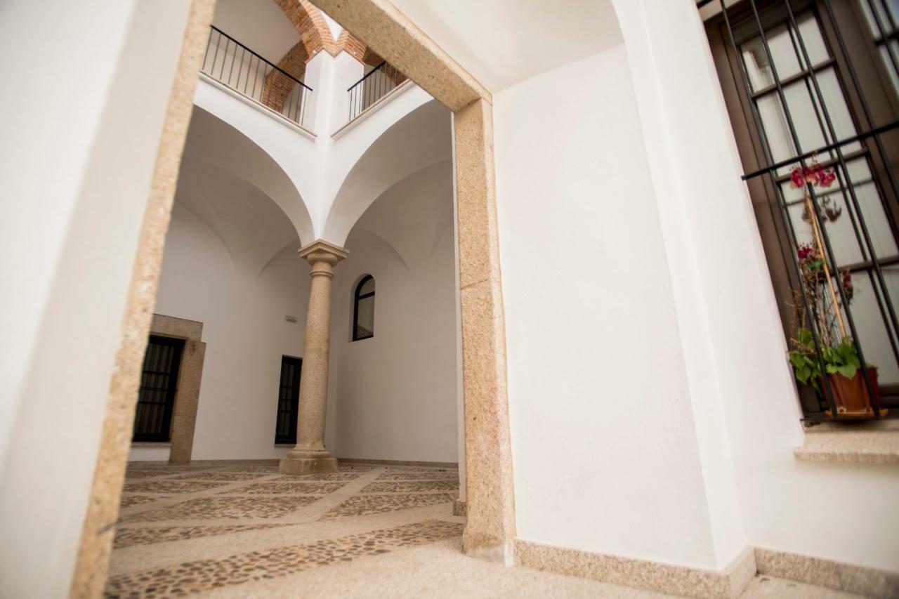 Caces Md Casa Palacio Munoz Chaves Siglo XVIII מראה חיצוני תמונה